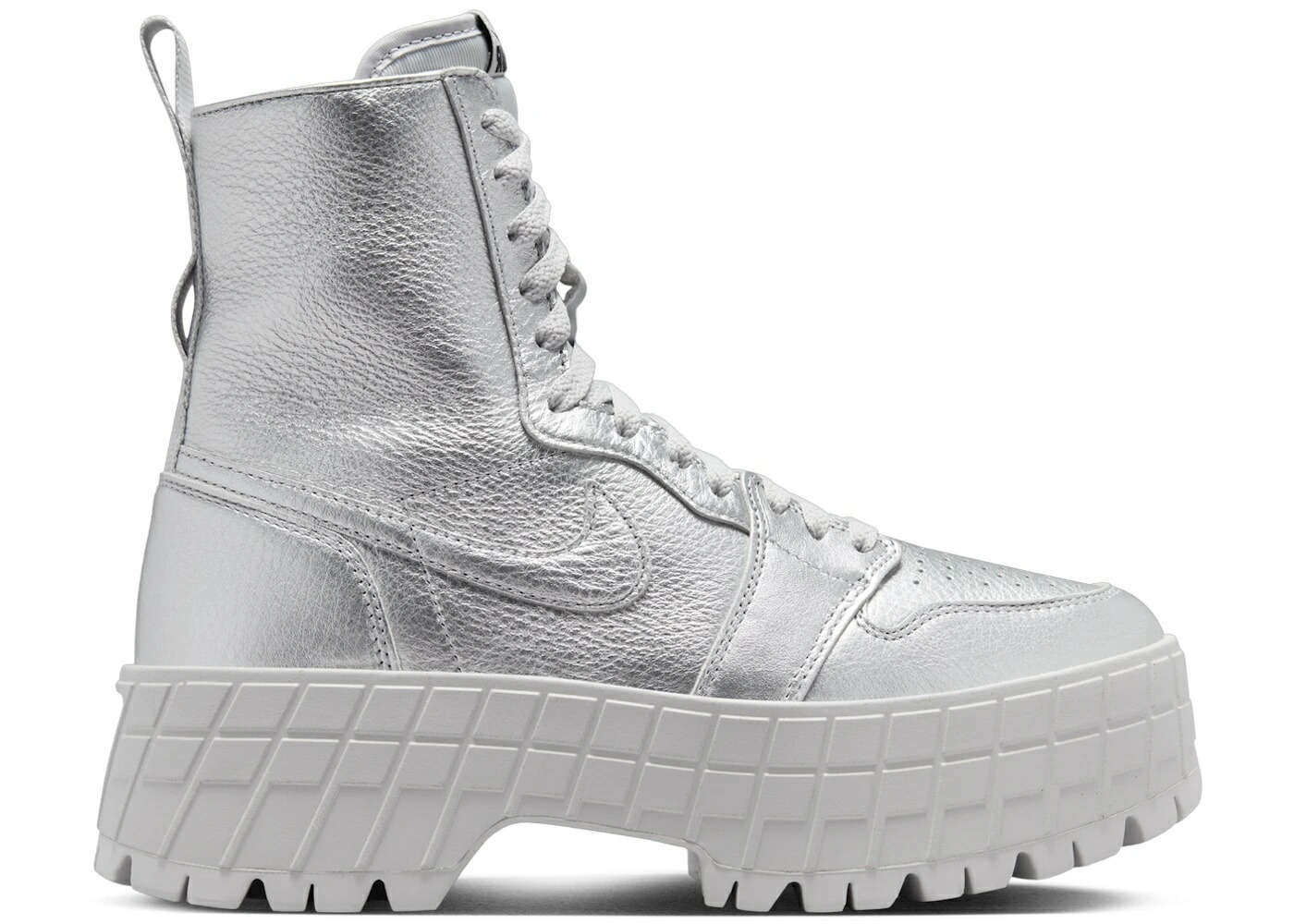 【今だけ500円割引クーポンあり!!】Jordan Jordan 1 Brooklyn Metallic Silver Neutral Grey (Women) Jordan FJ5737-002 ウィメンズ レディース スニーカー ランニングシューズ 19SX-20241226142010-038