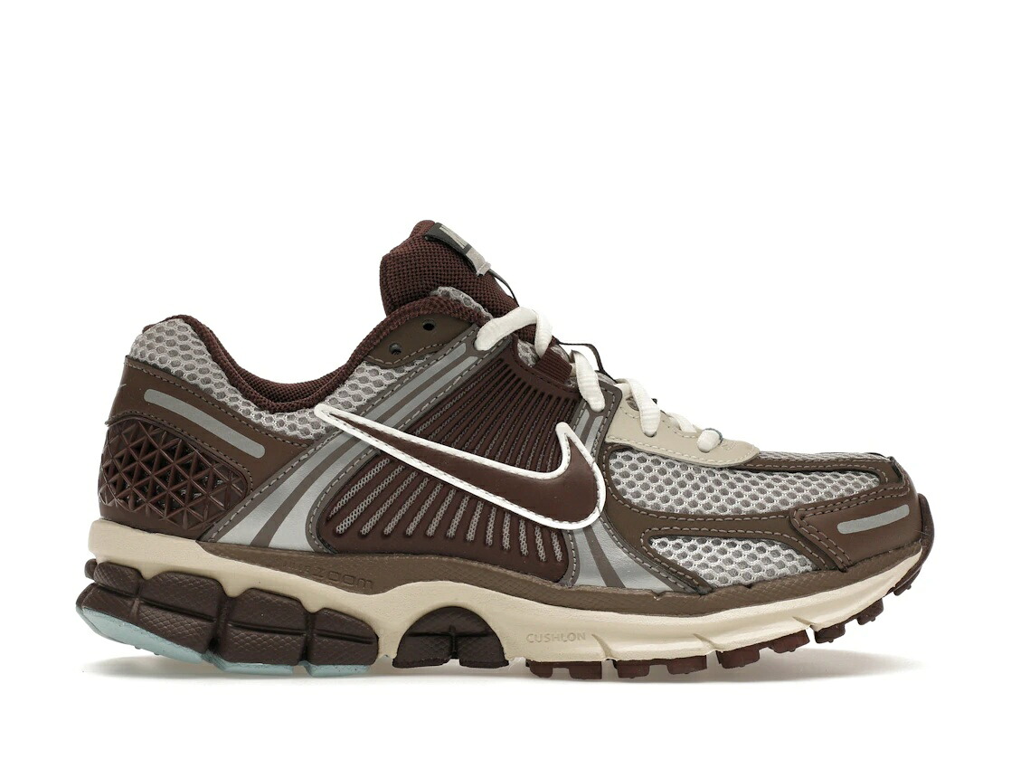 ＼1000円OFF引き換え証振りだし／Nike ナイキ 望遠レンズ ボメロ 5 アースフォッシル (ウィメンズ) ナイキ FD9920-022 ウィメンズ レディース スニーカー 駈けっくらシューズ 19SX-20250316222901-222 靴-レディース靴-スニーカー