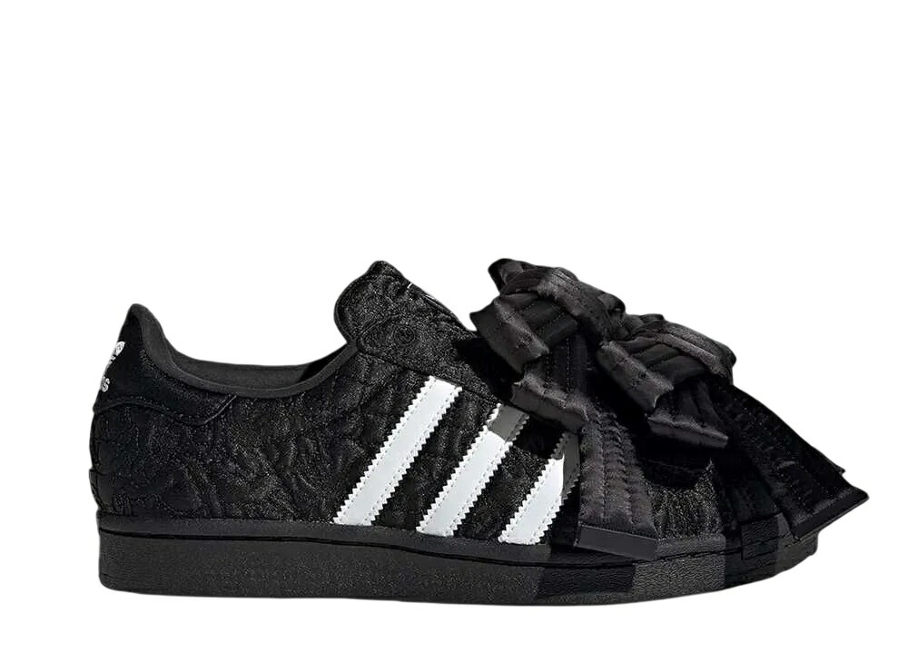 【今だけ500円銀行割引クーポン券あり!!】adidas キャロライン フウ × アディダスオリジナルス ウィメンズ はやりっ子 中核グループ黒いこと/クラウドホワイト アディダス JR7978 ウィメンズ レディース スニーカー 駈けっくらシューズ 21SN-JR7978