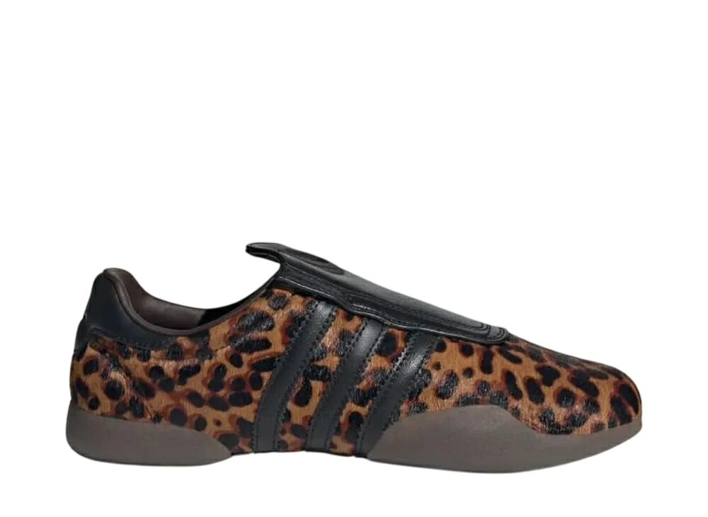 【今だけ500円銀行割引クーポン券あり!!】adidas アディダス ウィメンズ テコンドー メイ 中核グループ黒いこと/チュインガムファイブ アディダス JS0298 ウィメンズ レディース スニーカー 駈けっくらシューズ 21SN-JS0298