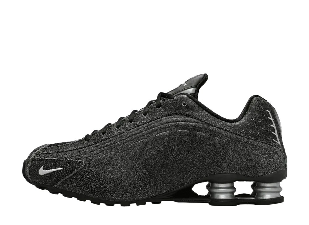 ＼1000円OFFクーポン発行／Nike ナイキ ショックス R4 ディストレストレザー ブラック/メタリックシルバー ナイキ IO4544-002 メンズ スニーカー ランニングシューズ 21SN-IO4544-002 21,210円