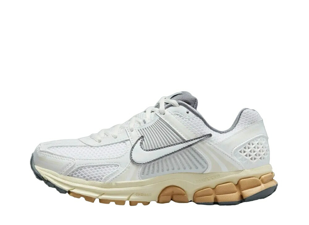 【百貨店大売り出し】1000円引き換え証書き著す！Nike ナイキ ウィメンズ 望遠レンズ ボメロ5 首脳会談白いこと/ピュアプラチナム/スモークグレー ナイキ FJ2028-101 ウィメンズ レディース スニーカー 駈けっくらシューズ 21SN-FJ2028-101