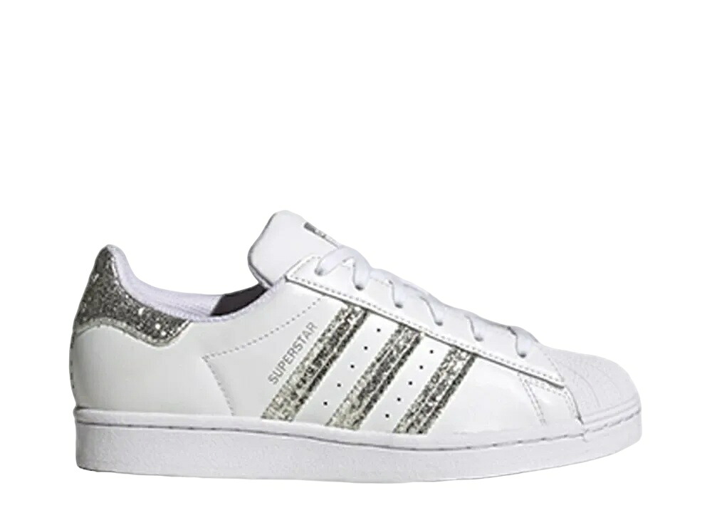 ＼1000円OFF引き換え証振りだし／adidas アディダス ウィメンズ はやりっ児 エンブロイダード フレイムズ フットウェア 白いこと/しろがね色 メタリック アディダス FZ4445 ウィメンズ レディース スニーカー 駈けっくらシューズ 21SN-FZ4445 靴-スニーカー-レディース靴