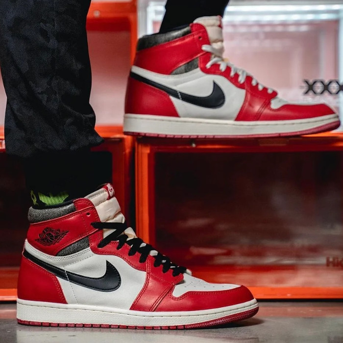 【百貨店大売り出し】1000円引き換え証書き著す！Jordan Jordan 1 Retro High OG Chicago Lost and Found Jordan ナイキ エアジョーダン1 ご機嫌 OG DZ5485-612 メンズ スニーカー 駈けっくらシューズ 19SX-20220923231320-121