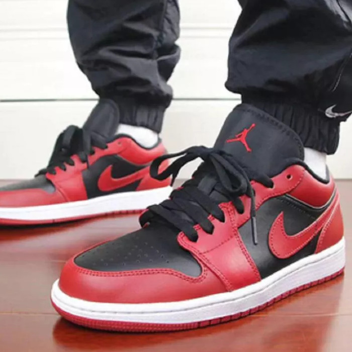 【今だけ500円割引クーポンあり!!】Jordan ナイキ エアジョーダン1 ロー &ldquo;バーシティレッド&ldquo; Jordan 1 Low &ldquo;Reverse Bred&ldquo; Jordan ナイキ エアジョーダン1 ロー 553558-606 メンズ スニーカー ランニングシューズ 19SX-20220930223936-072｜セレクトショップFrenz