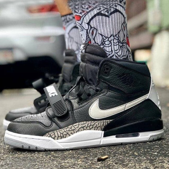 【今だけ500円銀行割引クーポン券あり!!】Jordan ナイキ エアジョーダン レガシー 312 “黒いこと 白いこと“ Jordan Legacy 312 “Black White“ Jordan ナイキ ジョーダンレガシー312 AV3922-001 メンズ スニーカー 駈けっくらシューズ 19SX-20220930223936-108