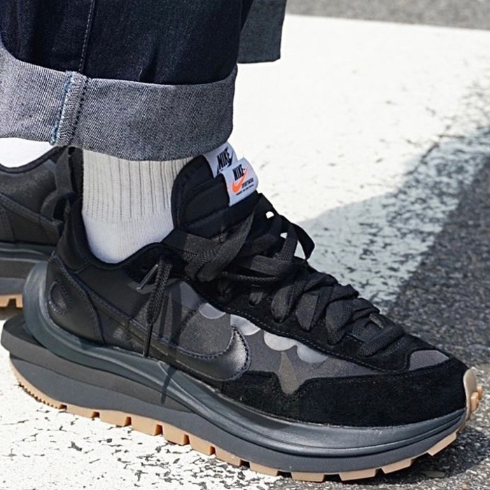 楽天市場】スーパーSALE【1000円クーポン発行】Nike サカイ