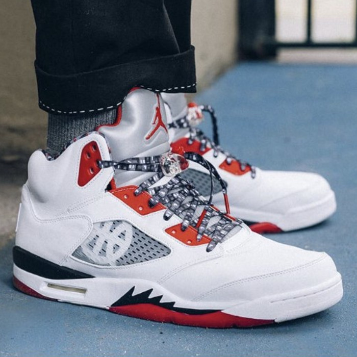 ＼1000円OFFクーポン発行／Jordan ナイキ エアジョーダン5 &ldquo;クアイ54&ldquo; Jordan 5 Retro &ldquo;Quai 54 (2021)&ldquo; Jordan ナイキ エアジョーダン5 DJ7903-106 メンズ スニーカー ランニングシューズ 19SX-20221017103604-100｜セレクトショップFrenz