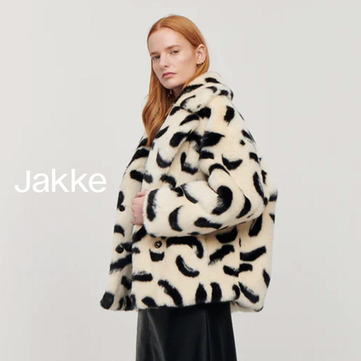 【SALE⇒50%OFF】 ジャケット コート レディース ジャッキー JAKKE ファー エコファー RITA COAT ボリューム ゆったり オーバーサイズ ブルゾン ジャケット シルエット サステナブル フェイクファー 雑誌掲載 正規店 新着商品 GIFT 18,871円