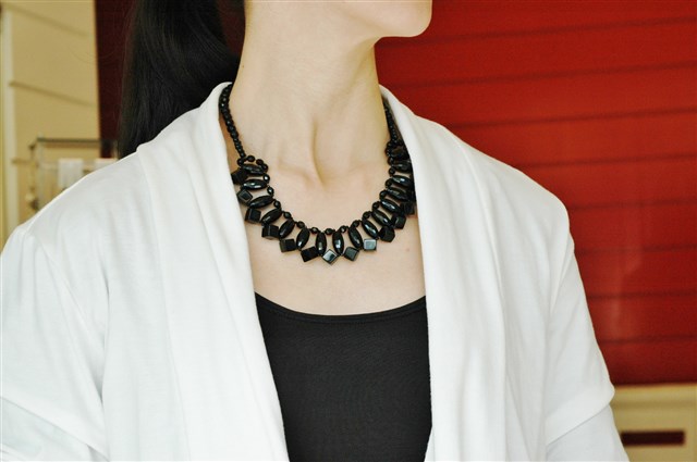 格安人気 天然石 オニキス ネックレス 約40cm アジャスター付き レディース アクセサリー 黒 ブラック ボリューミー カジュアル フォーマル パーティー ドレス ニット ワンピース パワーストーン 母の日 記念日 記念品 プレゼント 贈り物 結婚式 二次会 お呼ばれ 新規購入