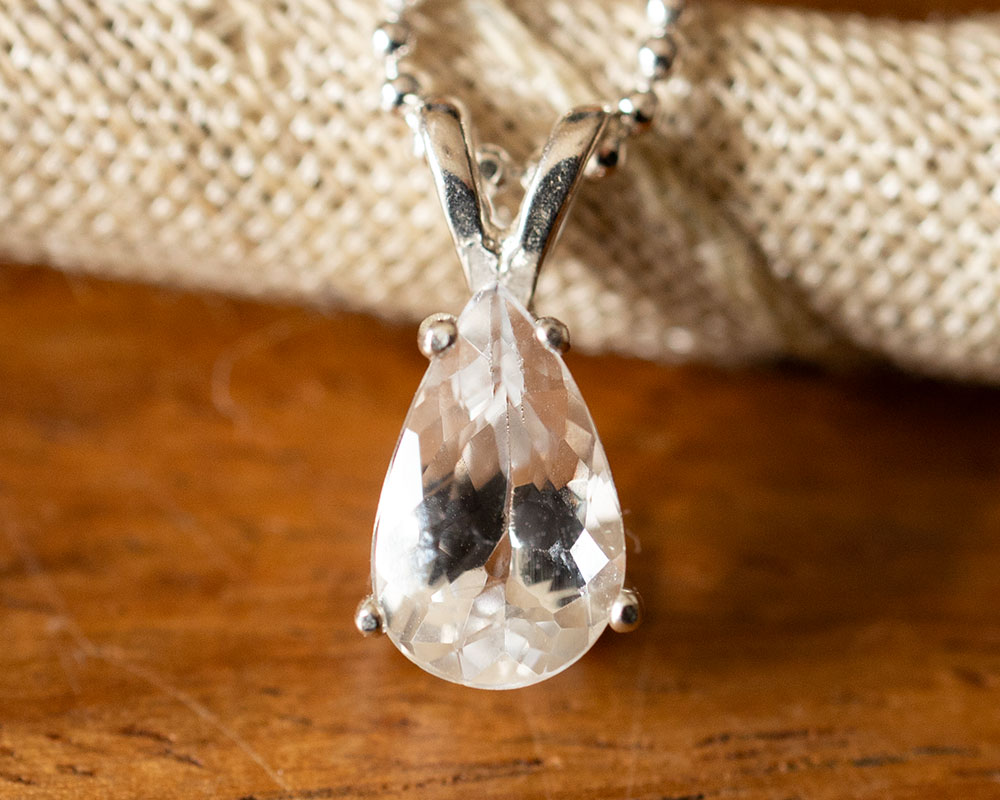 楽天市場】宝石鑑別書付き ロシア産 ロシアン フェナカイト 1.665ct