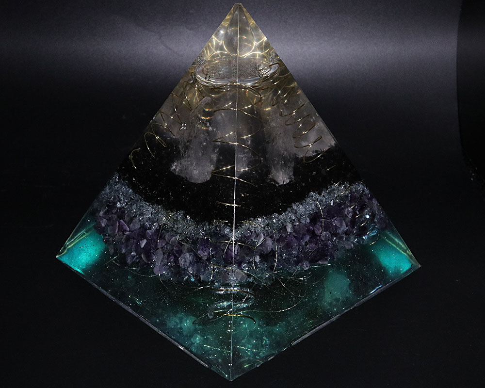 ワングレイド物質 額さほぼ15cm 巨大 約1 7kg オルゴナイト ピラミッド フラワーオブ寿命 御化けの森林地帯 紅毛 アゼツライト 端的 アゼツライト 黒人アゼツライトどこかよそに野性ストーン初っ端 送料無料 天国 アース 霊殿 H E社 事あたらしい商売物 Lisaproject Eu