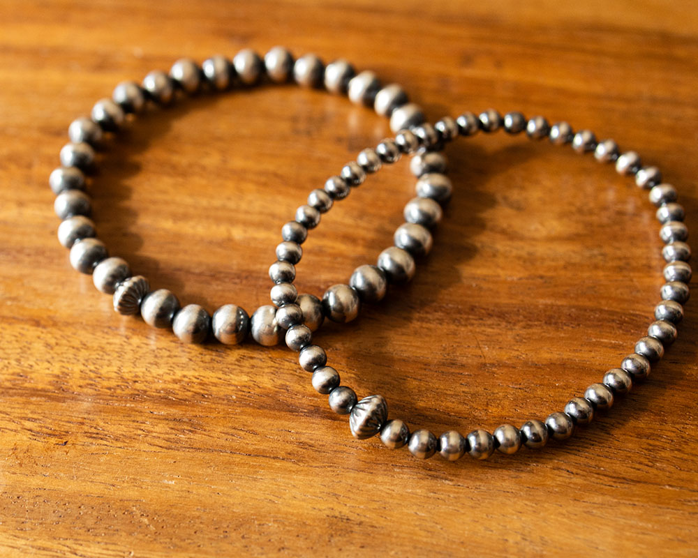 選べる大きさ 4粍 6粍  Navajo pearl ナバホパール バングル  腕輪 Silver925 北米インディアン宝飾品 Navajo Pearls ネイティブアメリカン 銀