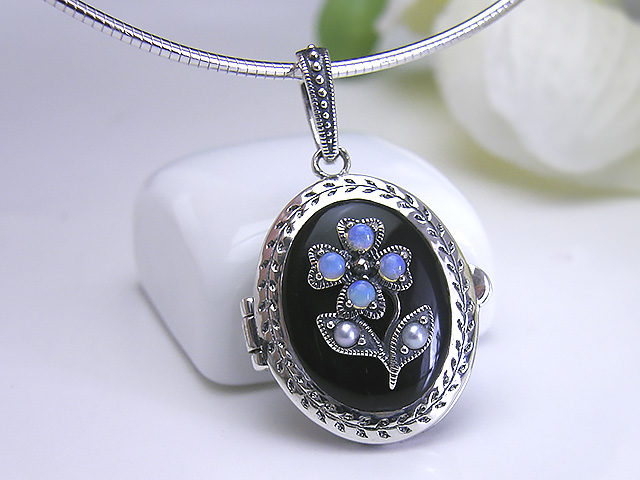 楽天市場】オーバル ステッチ ロケット シルバー ペンダント