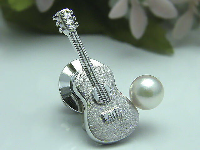 真珠ブローチ 送料無料ギターあこや真珠タイニーピンパール ジュエリー 真珠婚 30年 ギター 可愛い プレゼント 人気 1点限り 個性的 目立つ 癒し系 最大52 Offクーポン