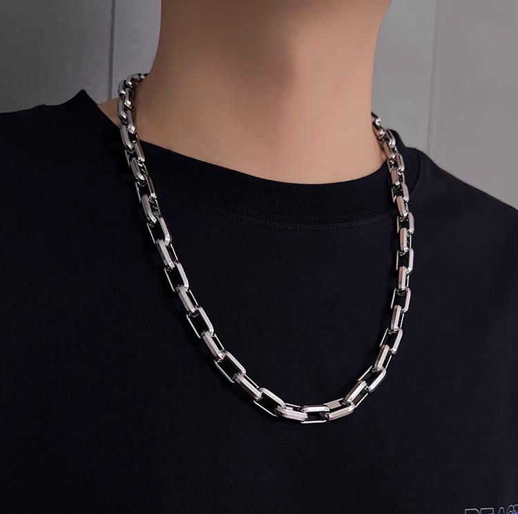 ネックレス メンズ アクセサリー 極太 シルバー ヒップホップ 厚手 キューバ 鎖骨 チェーン ストリート チタン 鋼 シンプル アメリカン クール