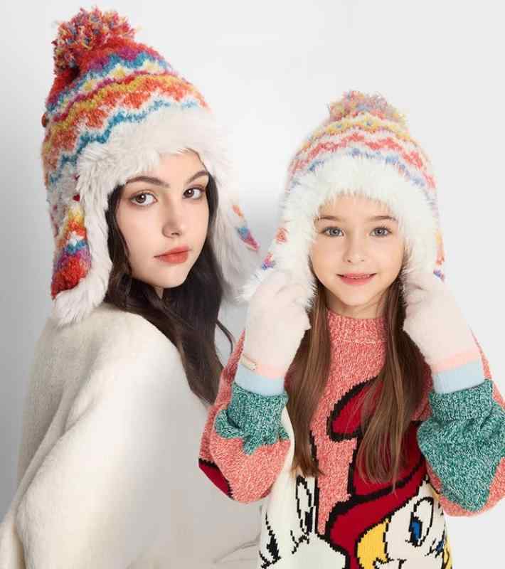 キッズ フードウォーマー 暖かい 防寒 ウール かわいい 耳当て付き 耳 隠れる 帽子 雪遊び 女の子 ボンボン プルオーバー ビタミンカラー ふわふわ 紐 ピンク 赤