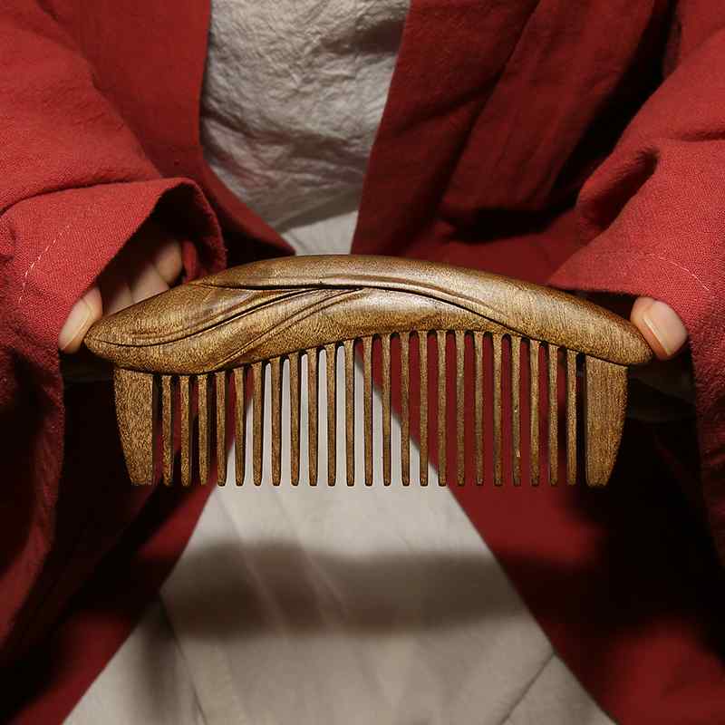 櫛 木製 くし コーム 髪の毛世話をする 母の日 差し上げ物 お上さん 瀬戸もの風 葉 分かりやすい 頭皮 揉み療治 持っていく 男女兼用 ブラシ
