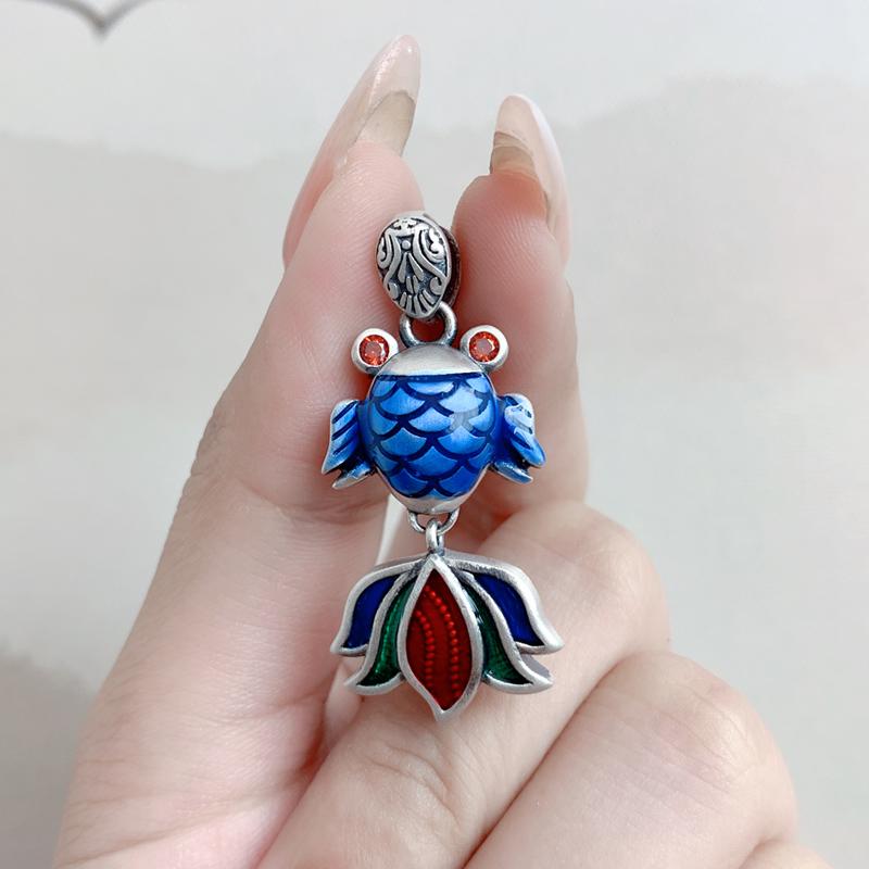 ペンダント 金魚 スターリングシルバー925 アクセサリータッセル ギフト 韓国 普段使い おしゃれ 大ぶり 揺れる チャーム チェーン 青 赤|フロントップ店