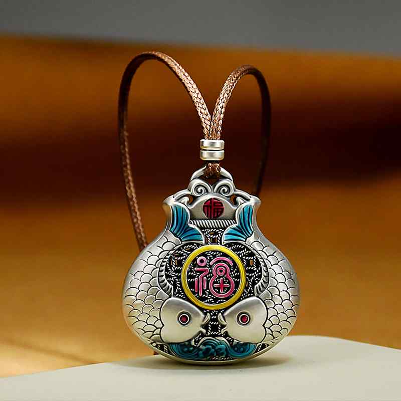ペンダント 鯛 スターリングシルバー925 アクセサリー ヴィンテージ風 ジュエリー ギフト 大ぶり かっこいい 黒 シルバーオレンジ