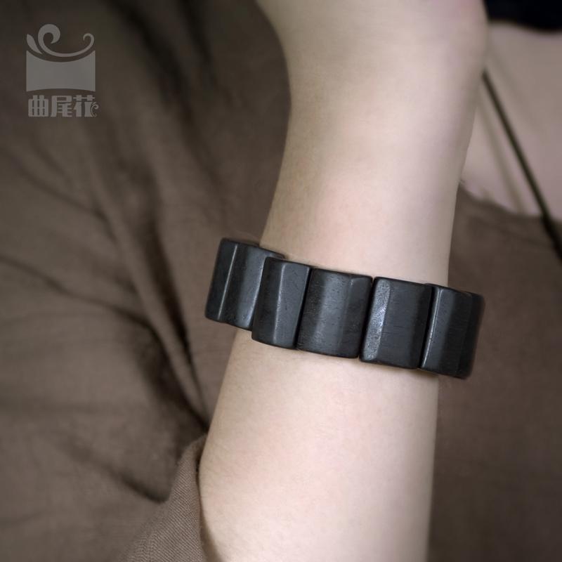 手首 アクセサリー メンズ ブレスレット レディース エスニック 手作り ヴィンテージ風 個性的 シンプル カップル お揃い おしゃれ おでかけ 太め