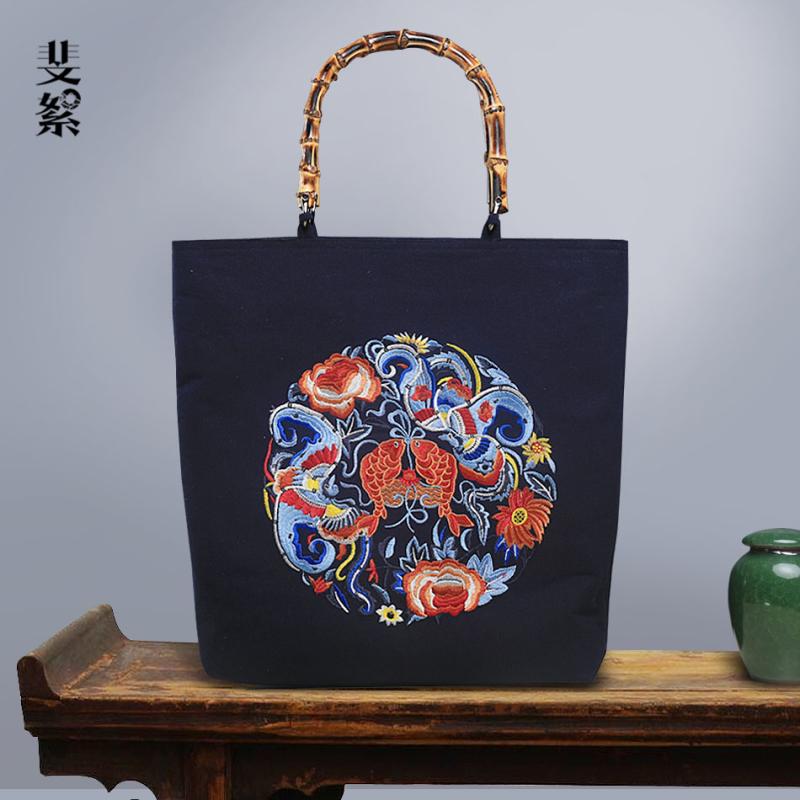 バッグ レディース 50代 チャイナ風 エスニック 綿 リネン 刺繍 布 手提げ 大容量 厚手 ジッパー 柔らかい トート 魚 青 ポケット 普段使い 母の日 プレゼント
