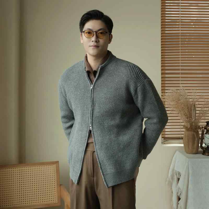 カーディガン メンズ 大人 秋冬 長袖 暖かい 厚手 ニット ダブルジッパー 大きいサイズ ゆったり カジュアル シンプル 無地 おしゃれ 黒 グレー アプリコット