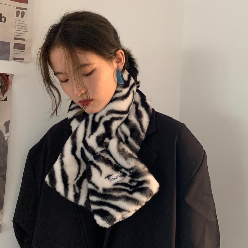 マフラー レディース 豪華 もこもこ 厚手 かわいい 冬 韓国 ゼブラ 柄 学生 暖かい 防寒 差し込み 白 黒 茶色 カジュアル