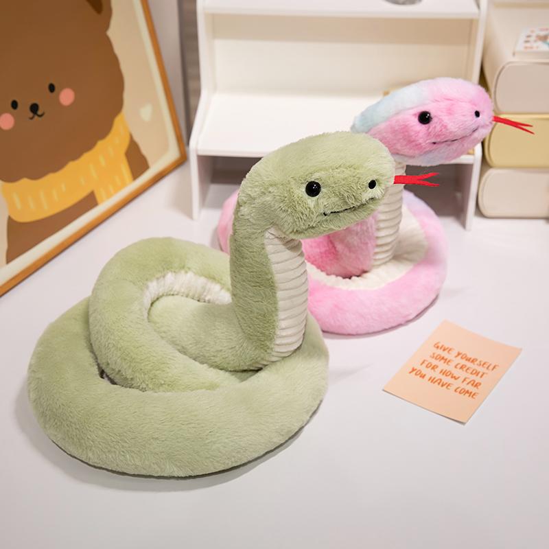 蛇 ぬいぐるみ 新年 2025 かわいい 柔らかい マスコット 干支 巳 シミュレーション グッズ パーティー ギフト 子供部屋 綿 ロング カラフル 緑 青