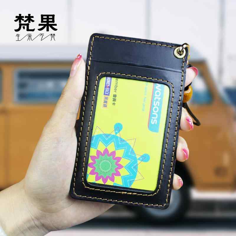 名札ホルダー 革 おしゃれ 吊り下げ ネックストラップ オフィス ビジネス カード カバー パスケース 社員証 電車 バス 牛革 ID 食事 首 ロープ レトロ ドキュメント 仕事
