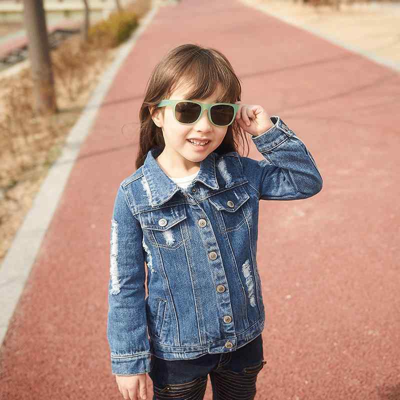 黒眼鏡 キッズ ちびっ子 メンズ レディース 偏光 UV撥ねのける 紫外線打つ手 調光水晶体 目の保護すること 軽さ 耐衝撃 風 アウトドア 余暇 普段使い