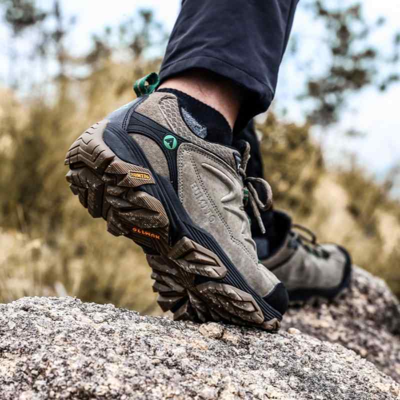 登山靴 メンズ トレッキングシューズ ミドルカット アウトドア 撥水 滑り止め 耐摩耗性 衝撃吸収 軽量 通気性 ピッグスキン メッシュアッパー EVAソール ラバーアウトソール ホールド感 安定性 大きいサイズ｜フロントップ店 9,896円