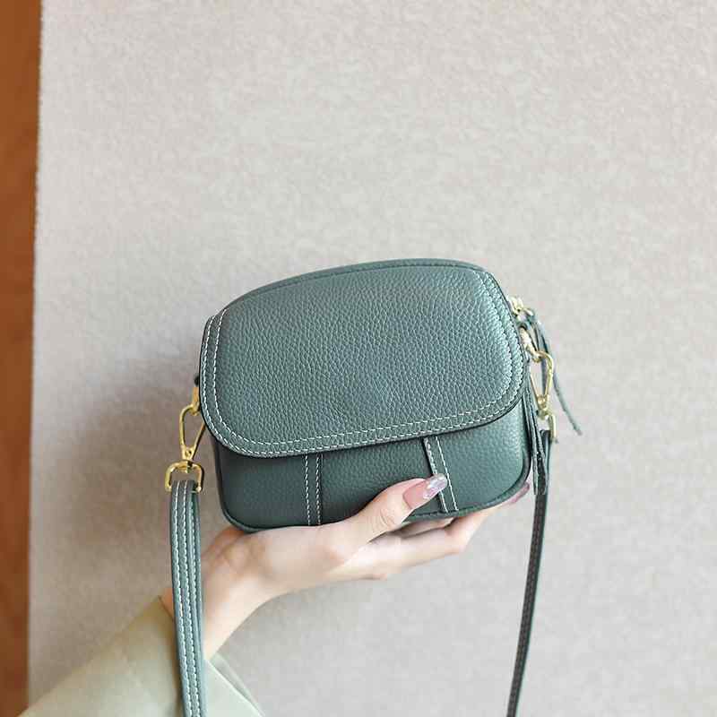 レディース バッグ おしゃれ レザー ショルダー グリーン 小型 シンプル フラップ 革 ミニ ソフトレザー 韓国 斜め掛け 斜めがけ かわいい コンパクト