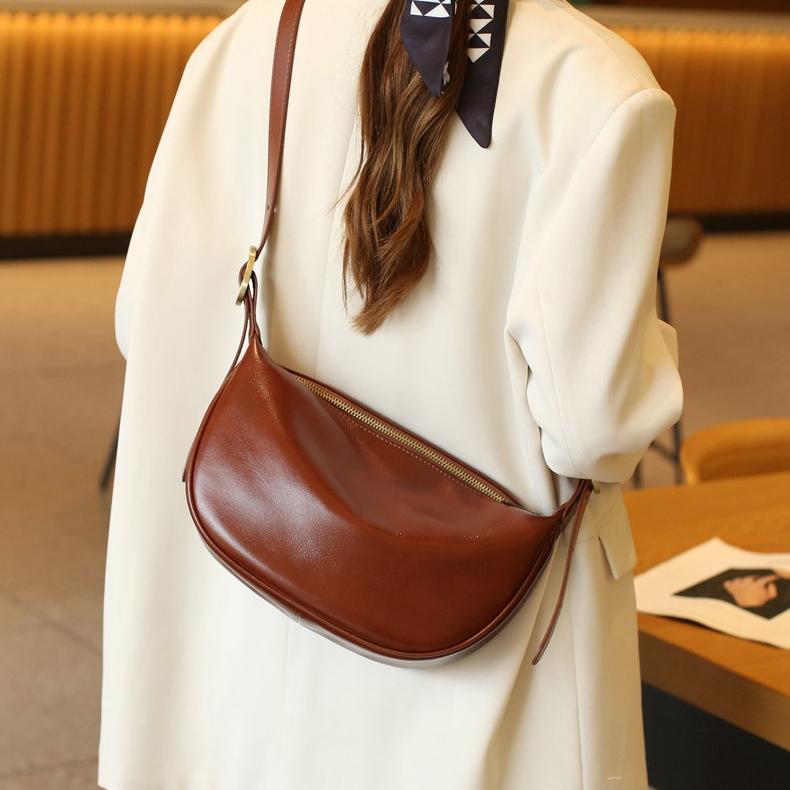 レディース 御徒面子 今めかしい レトロ 分かりやすい 革 サドル 植鞣革 ホンブルグ帽なめし革 肩先 曲がった掛け