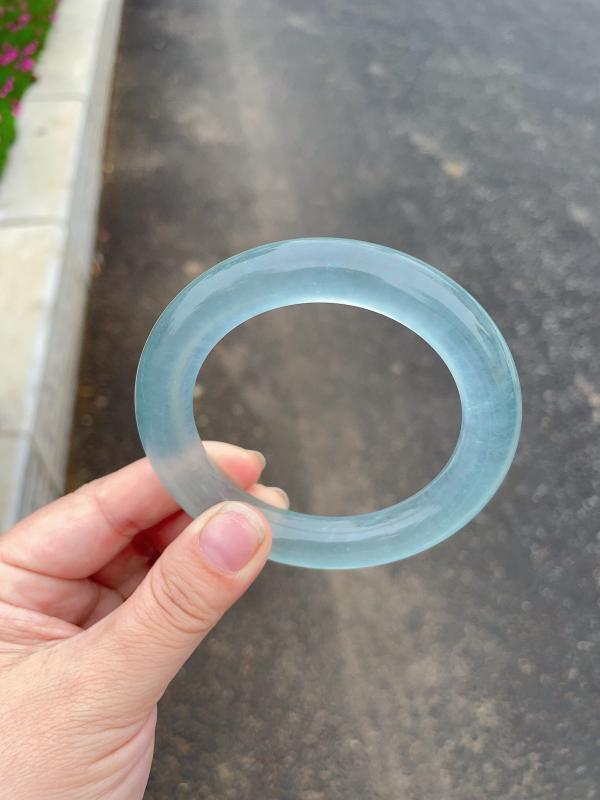 バングル レディース アクセサリー ブレスレット 独龍玉 ストーン ラウンド シンプル おしゃれ 透明感 青 プレゼント 誕生日 記念日
