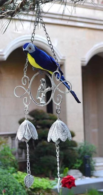 ガーデン オーナメント 鳥 蝶 アンティーク調 吊り下げ 鋳鉄 風鈴 庭園 バルコニー アクセアリー おしゃれ ダブルベル かご 白 グレー 青