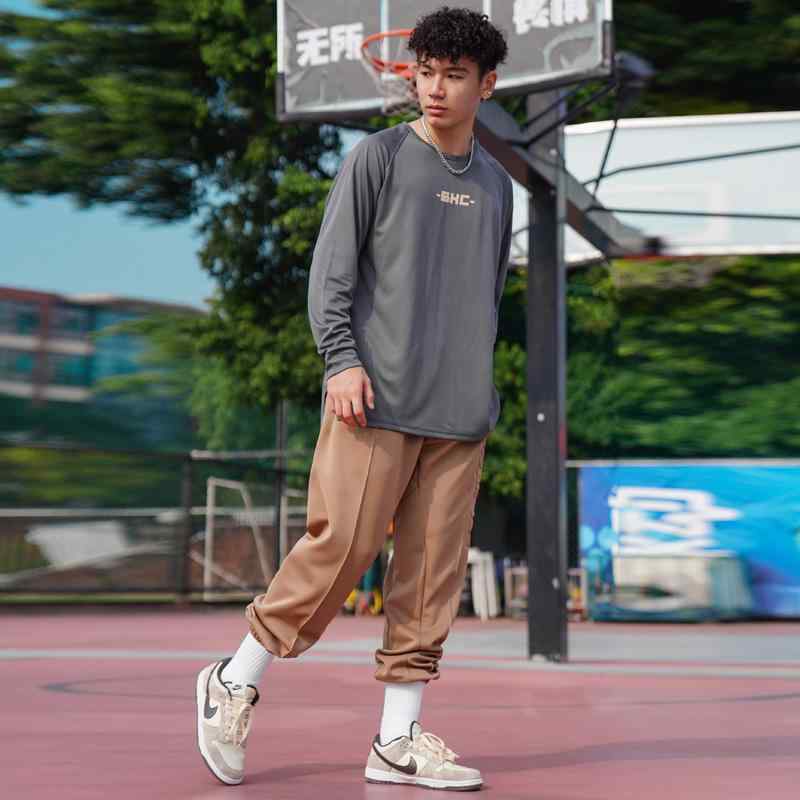 トレーニングウェア メンズ 上 トップス おしゃれ 快適 Tシャツ 長袖 バスケットボール ランニング 速乾 ゆったり スポーツ シンプル カジュアル ストリート 春秋