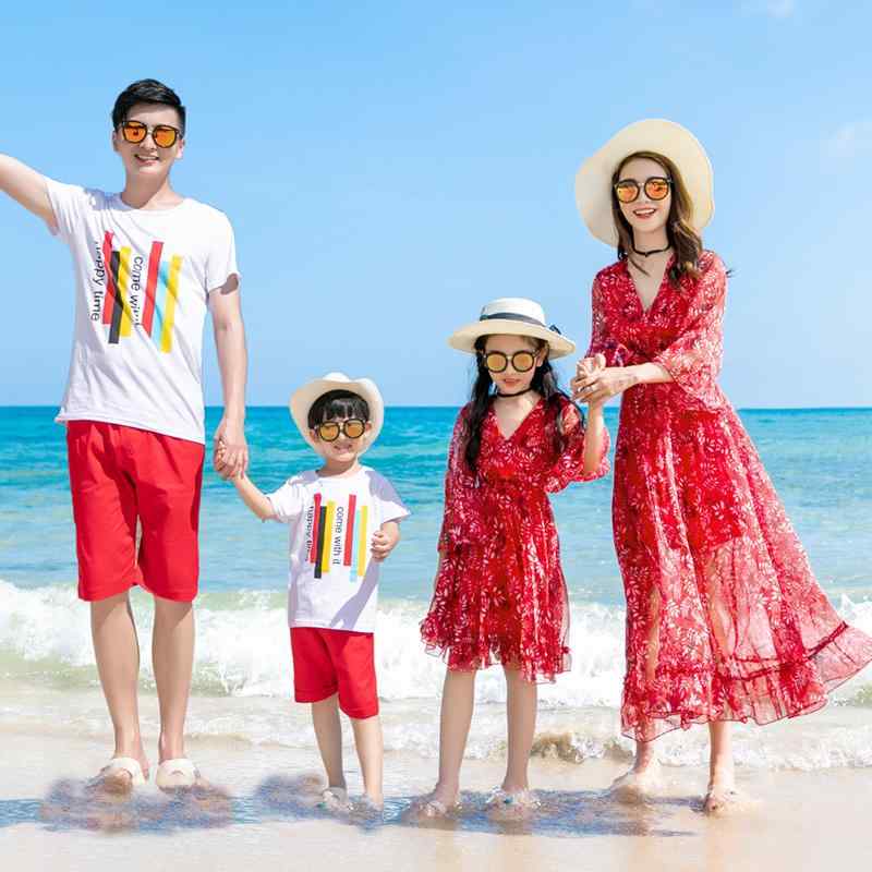 親子 ペアルック ワンピース リゾート 旅行 リンクコーデ カジュアル おしゃれ ビーチ 家族 夏 Vネック フリル 柔らかい 赤 黄色 Tシャツ ショートパンツ セットアップ ロング 薄手 大きいサイズ