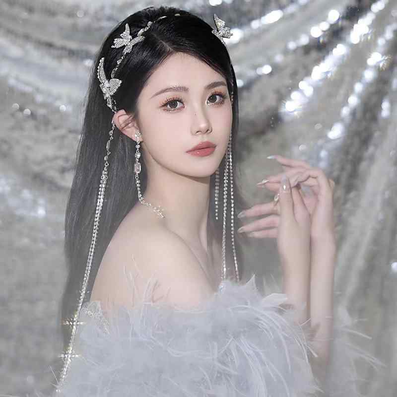 ヘアアクセサリー レディース おしゃれ 揺れる 蝶モチーフ きらきら タッセル フェミニン 華やか 結婚式 ウェディングドレス パーティー ヘッドドレス 髪飾り