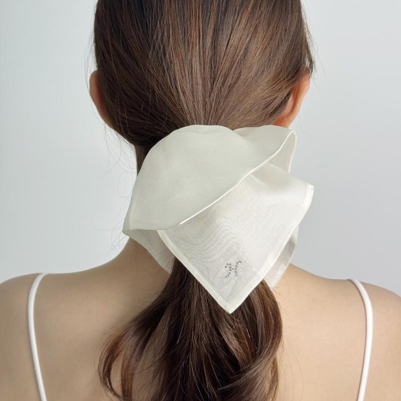 ヘアアクセサリー レディース おしゃれ ? 方形 シュシュ 韓国 スクエア 水晶 きらきら アルファベット 上品