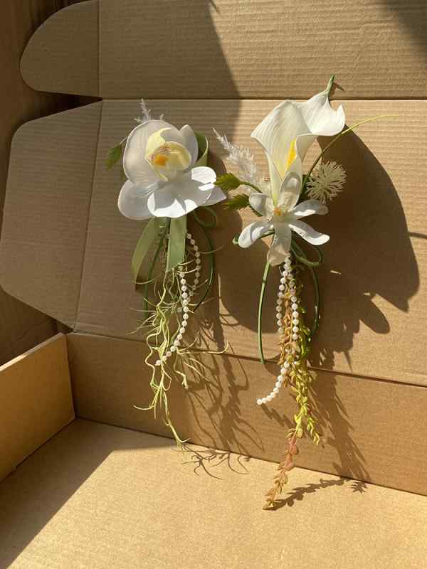 コサージュ メンズ ウェディング 結婚式 披露宴 ラペルピン 造花 エアリー ナチュラル 森系 カラー 胡蝶蘭 グリーン ホワイト スーツ タキシード用 アクセサリー フォトウェディング 新郎衣装