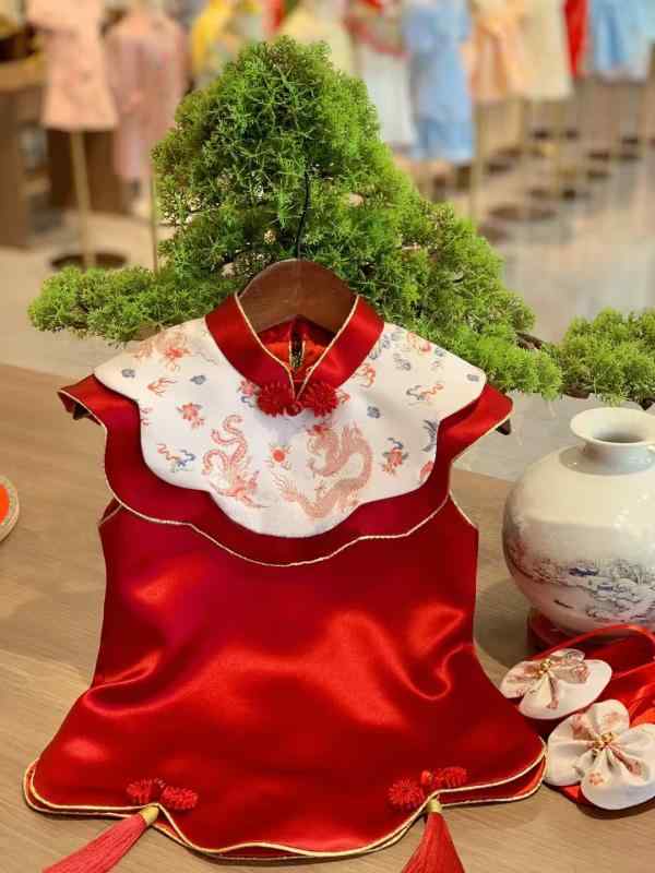 ベビー服 御嬢さん 1歳 誕生日 選び取り お祝い御召しもの 衣裳 新瀬戸もの風 アセテート原料品 赤 雅びやか 雅びやか フォーマル 春夏