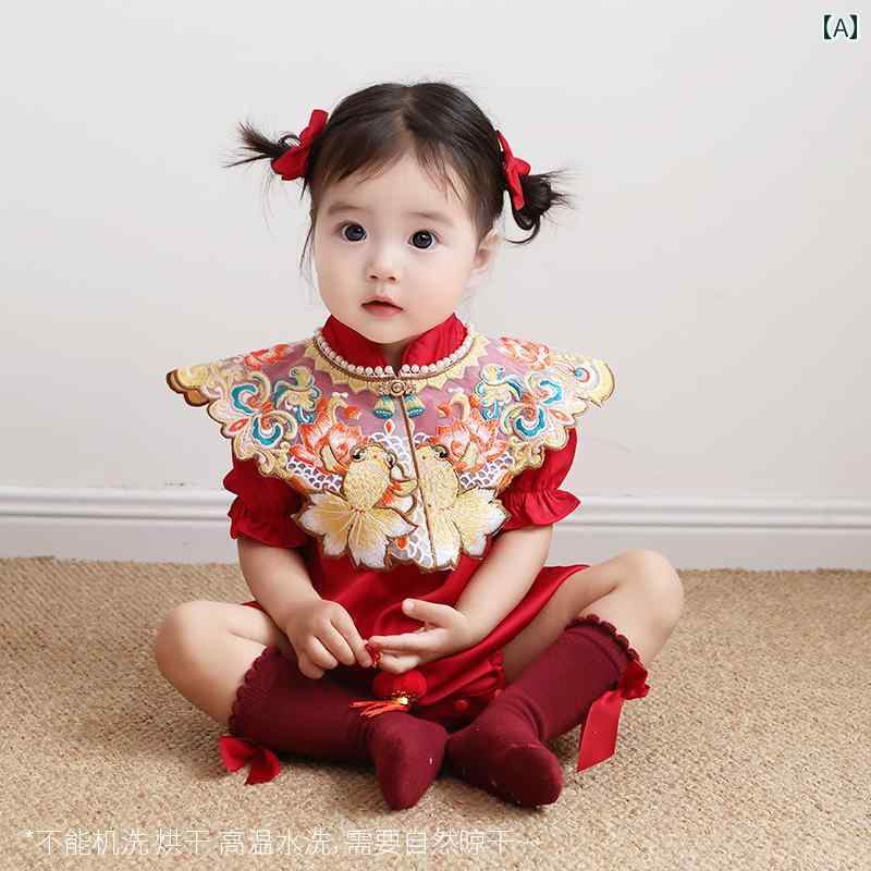 ロンパース 取りまかなう櫂 お嬢さん もの言う花 錦鯉蓮蓮柄 瀬戸もの風  愛くるしい 御祝い御召しもの 衣裳 お宮参り 100日祝賀会 お食い初め 生まれ落ちる日 祝する日 半袖 春夏 前くい違い 股くい違い