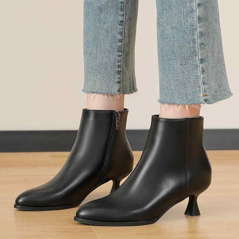 ショートブーツ レディース 本革 牛革 黒 ポインテッドトゥ 細ヒール キャットヒール 低ヒール ワークブーツ オフィス ビジネス 通勤 ゴム底 サイドジップ 無地