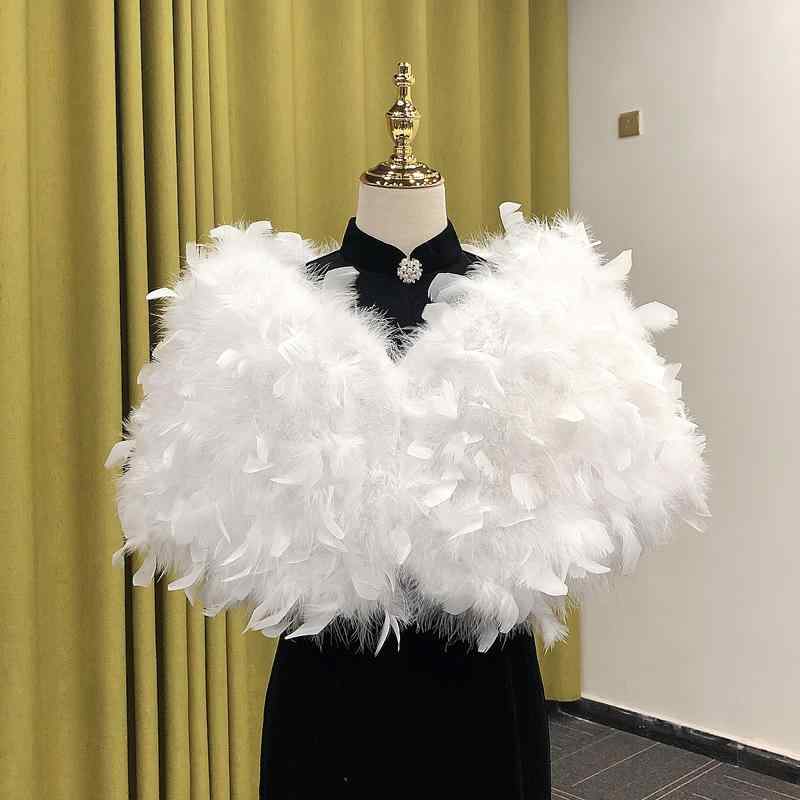 ショール レディース フェイクファー ストール 結婚式 ブライダル 披露宴 ポンチョ ケープ 厚手 暖かい 防寒 花嫁 新婦 秋冬 エレガント パーティー 羽織り 無地 白 黒 赤｜フロントップ店