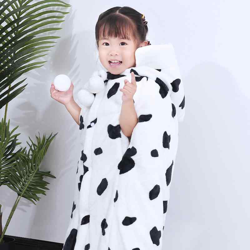 ベビー ケープ 男の子 女の子 キッズ ポンチョ マント お出かけ 外出 防風 厚手 保温 フランネル 裏ボア フード付き シングルボタン キャラクター 春秋冬