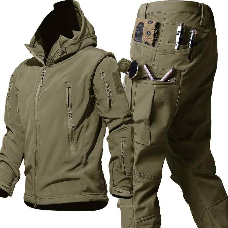 登山服 メンズ 男性用 大きいサイズ ビッグサイズ アウトドア トレッキングウェア シャークスキン ソフトシェル マウンテンパーカー 防風 裏起毛 厚手 保温 上下セット セットアップ サンド 黒 緑 秋冬 冬 防寒