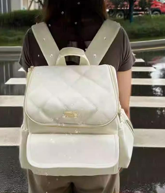 ベビー 男の子 女の子 マザーズバッグ ママ パパ 手提げ リュック 2way 大容量 軽量 撥水加工 多機能 ベビーカーフック付き お出かけ 通勤 旅行 ポリエステル 多収納 おしゃれ かわいい アイボリー ライトピンク カーキ