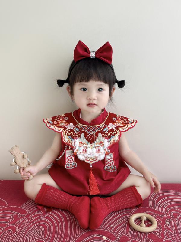 お祝い御召しもの もの言う花 御嬢さん 新瀬戸もの御召しもの風 中華風 1歳 生まれ落ちる日 お宮参り 百日祝い事 望月祝い事 二分の一誕生日 不死化日 祝い事 フォーマル  雅びやか 晴れ晴れしい ポリエステル 春夏