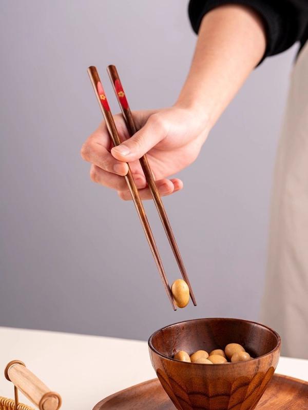 箸 大人用 鶏翅木 木 桜柄 5膳セット 和風 中華風 家庭用 レストラン 普段使い 一人一本 多彩 23cm シンプル ナチュラル なめらか仕上げ 一体型 先端細め 食事用具